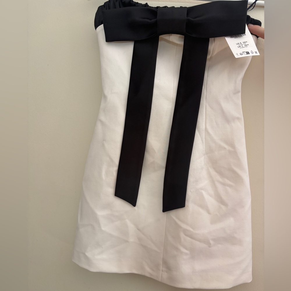 Zara Strapless Black and White Mini Dress🎀🤍🖤 - Picture 8 of 9